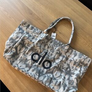 ALO Yoga Camouflage Tote Bag with Black Logo